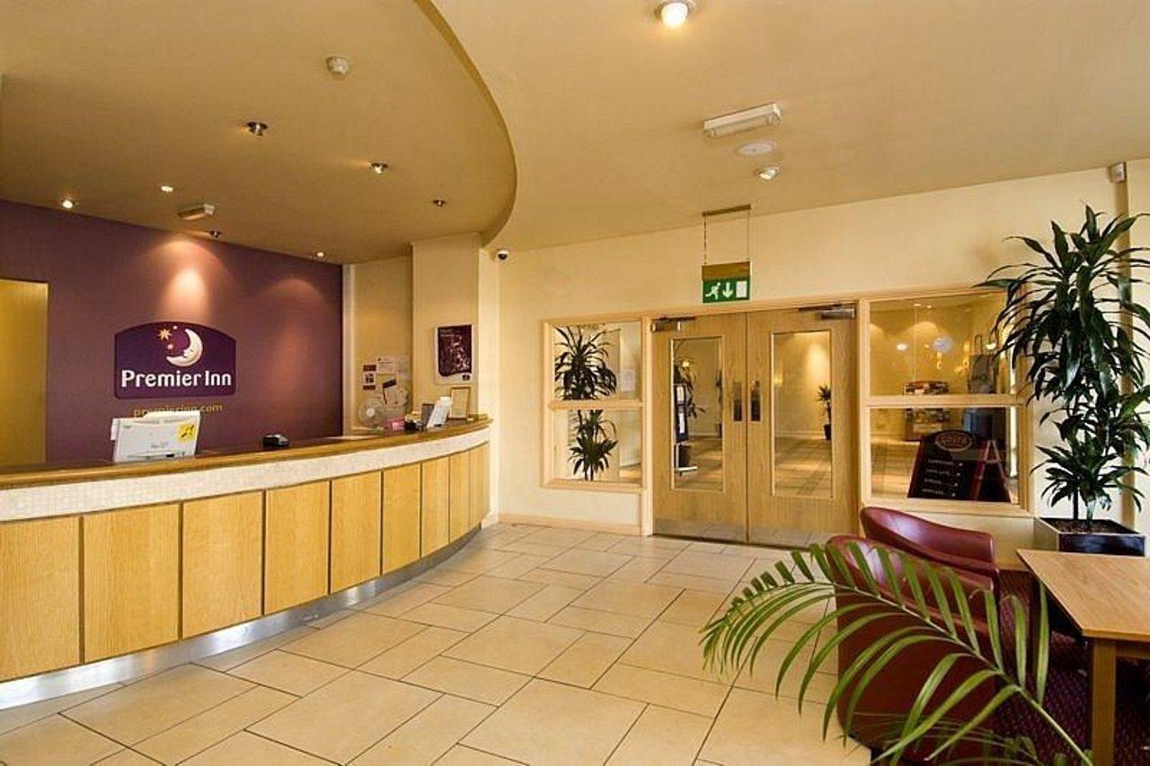 Premier Inn West Bromwich Central 외부 사진