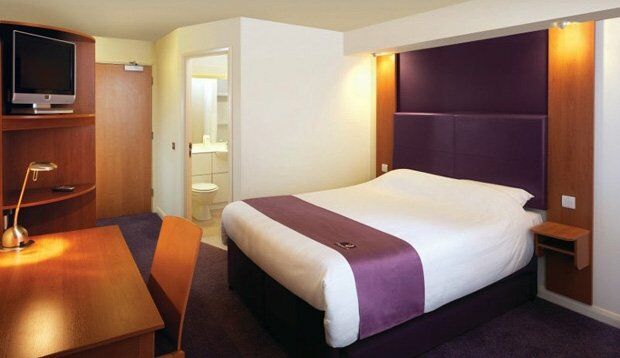 Premier Inn West Bromwich Central 외부 사진